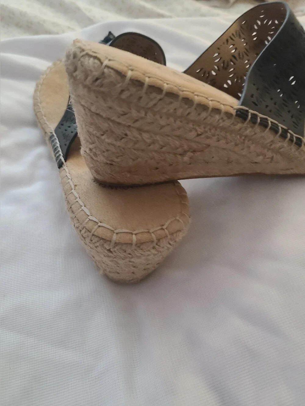 NEW White Mountain Beaux Perforated Wedge Sandals Black